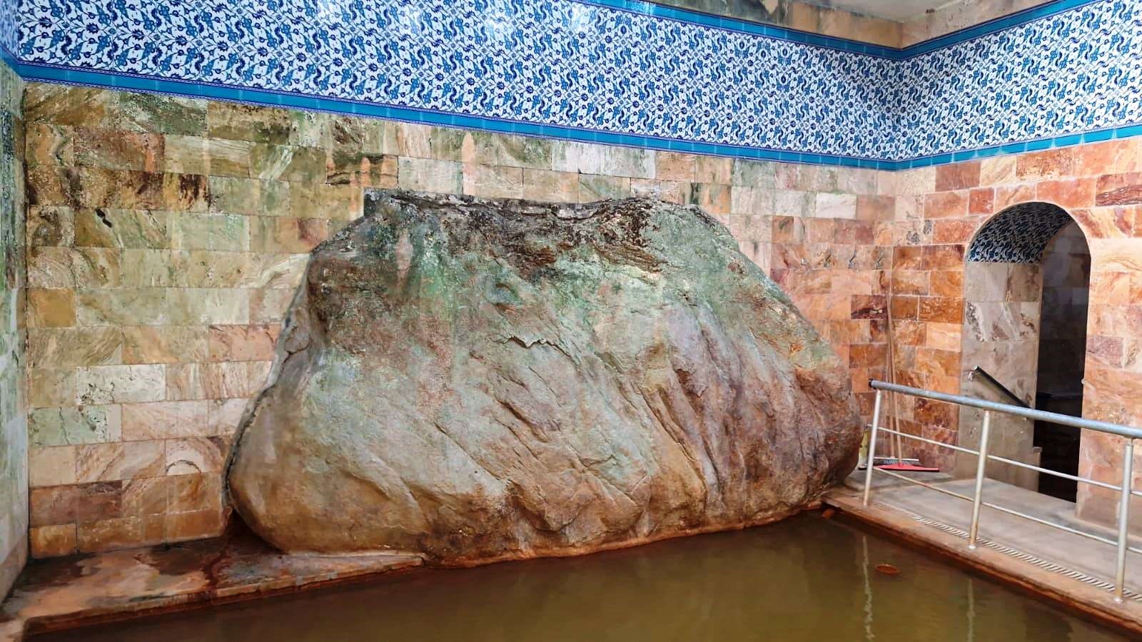 Şifa Hamamı Büyük Ilgi Görüyor (2)