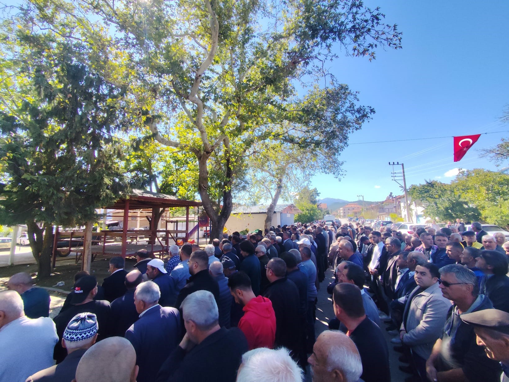 Sobadan Zehirlenen Anne Ve Kızı Son Yolculuklarına Uğurlandı (3)