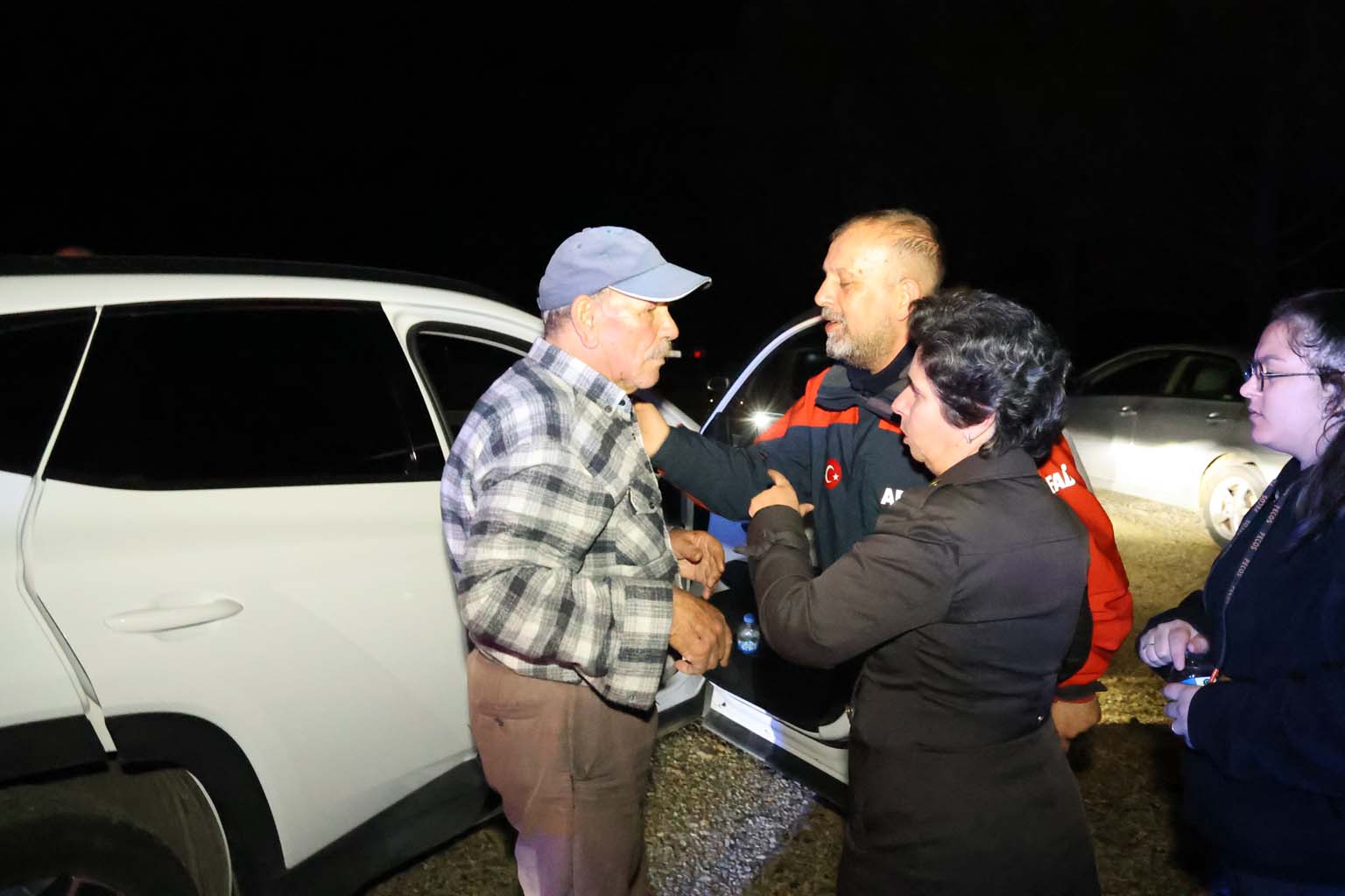 84 Yaşındaki Adam Ekipleri Harekete Geçirdi (2)