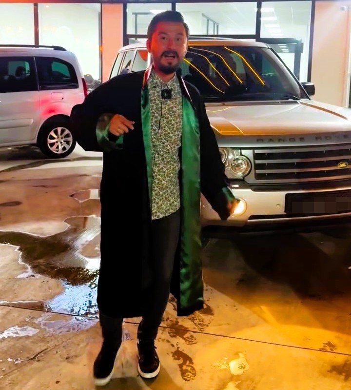 Avukat Cübbesiyle Video Çeken Galerici Başına Iş Aldı (5)