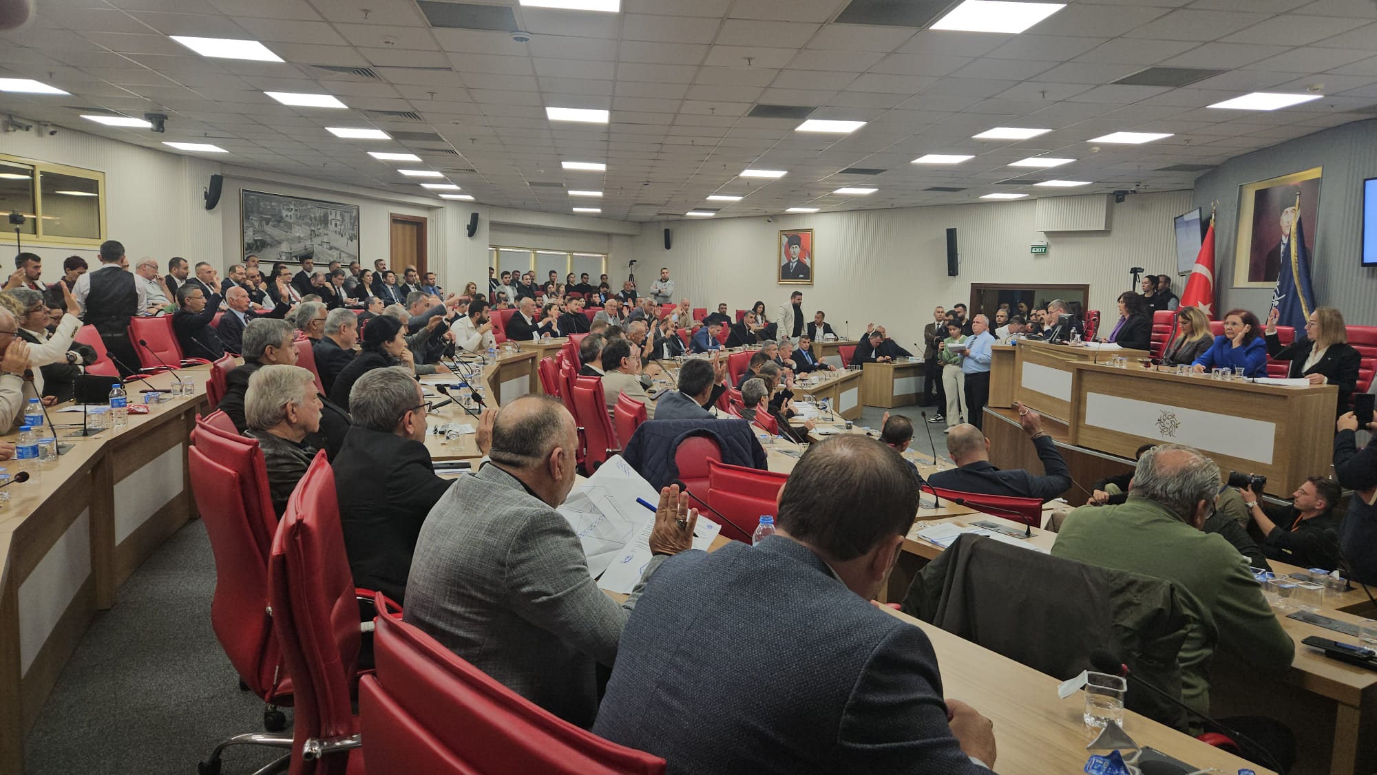 Aydın Büyükşehir Meclisi Bir Kez Daha Ertelendi (1)