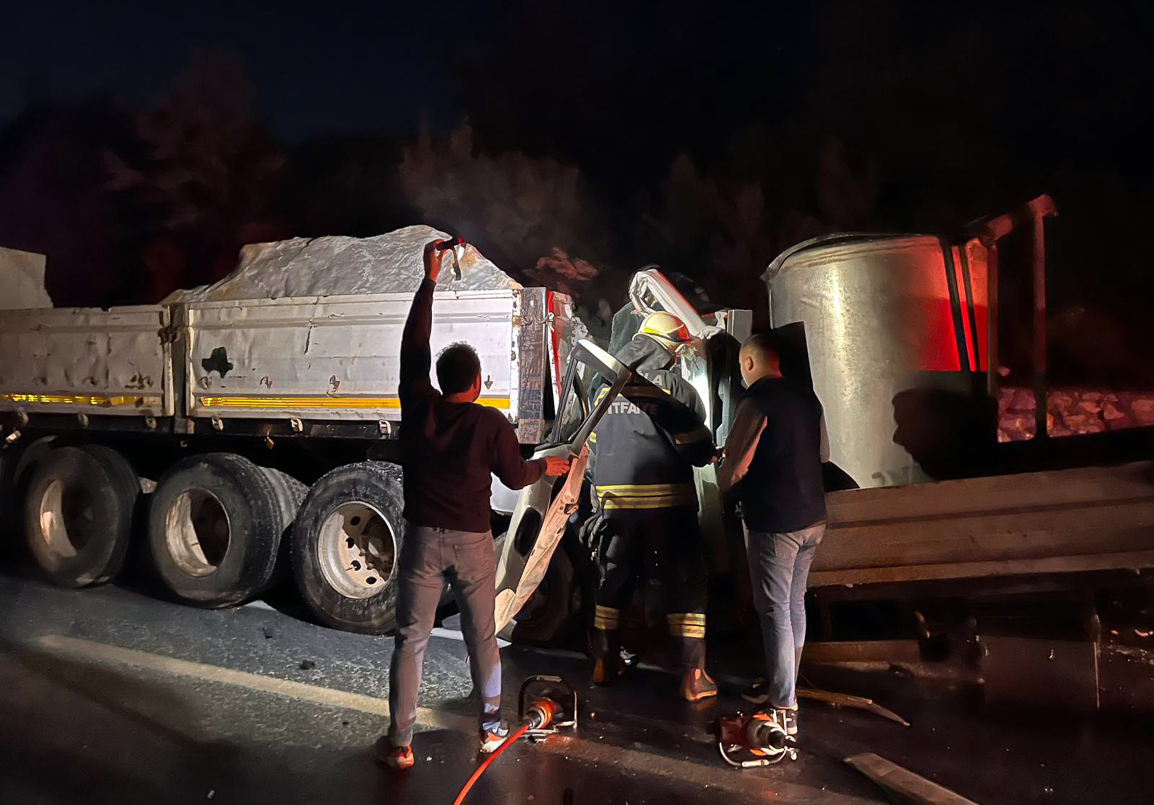 Aydın Plakalı Araç Kaza Yaptı.. Hayatını Kaybetti (4)