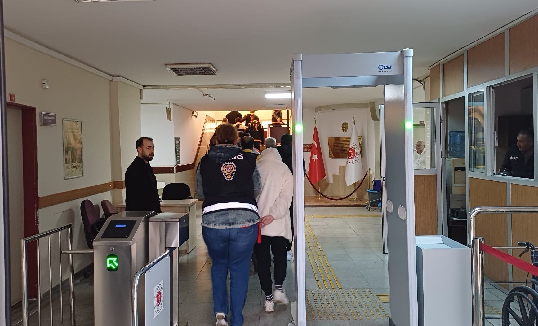 Aydın’da Büyük Dolandırıcılık Operasyonu (8)