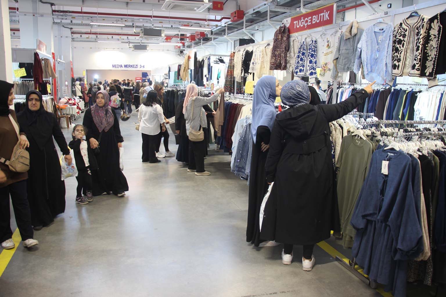 Aydın’da Giyim Festivali Başladı, 50’Nin Üzerinde Marka Burada (3)