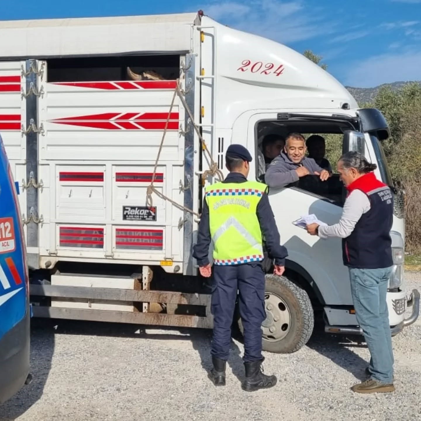 Aydın’da Hayvan Taşıyan Araçlar Durduruldu (4)