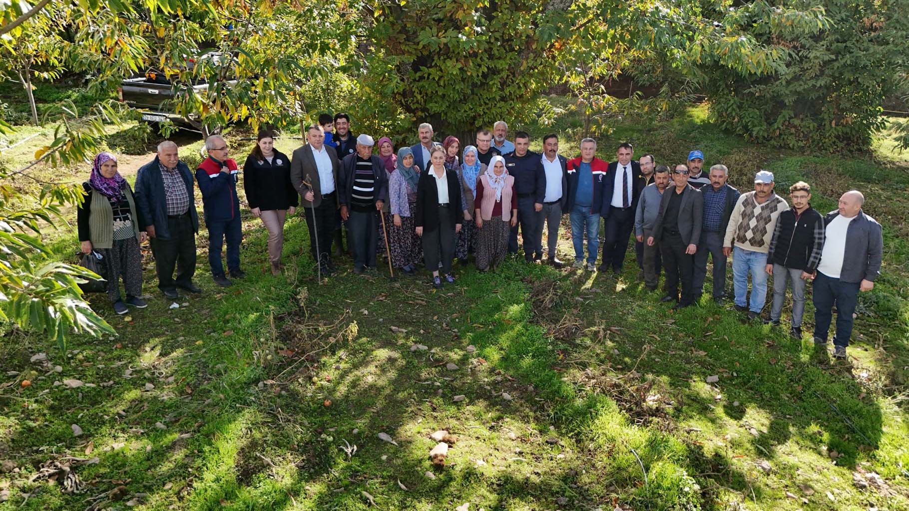 Aydın’da Kaymakam Köylülerle Birlikte Hasada Katıldı (13)