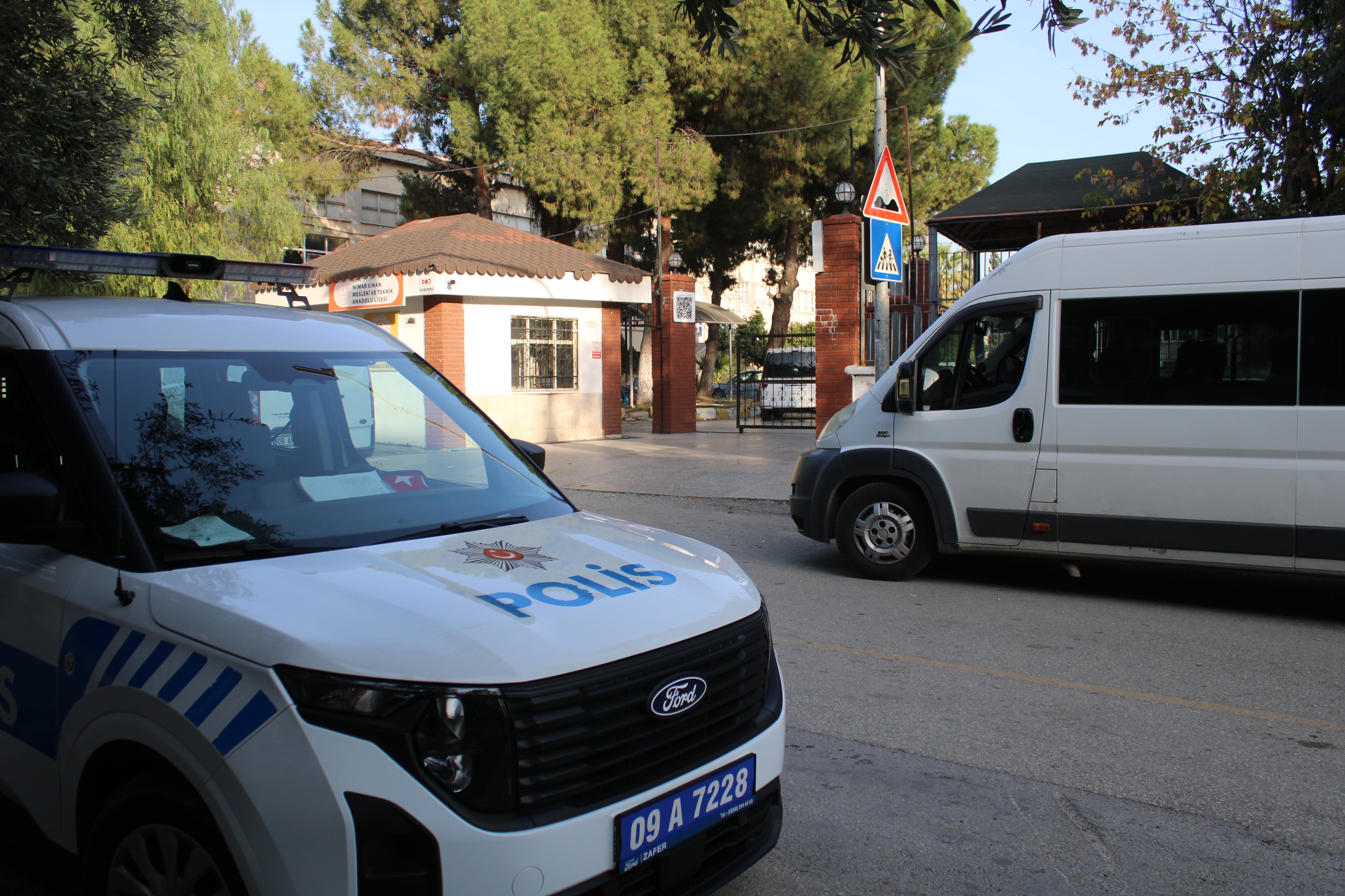 Aydın’da Okul Önünde Kan Aktı (2)