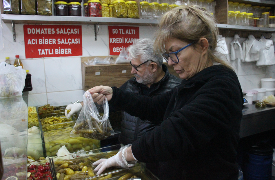 Aydınlı Turşucu Grip Olan Müşterilerinin Masraflarını Karşılayacağını Söyledi (5)