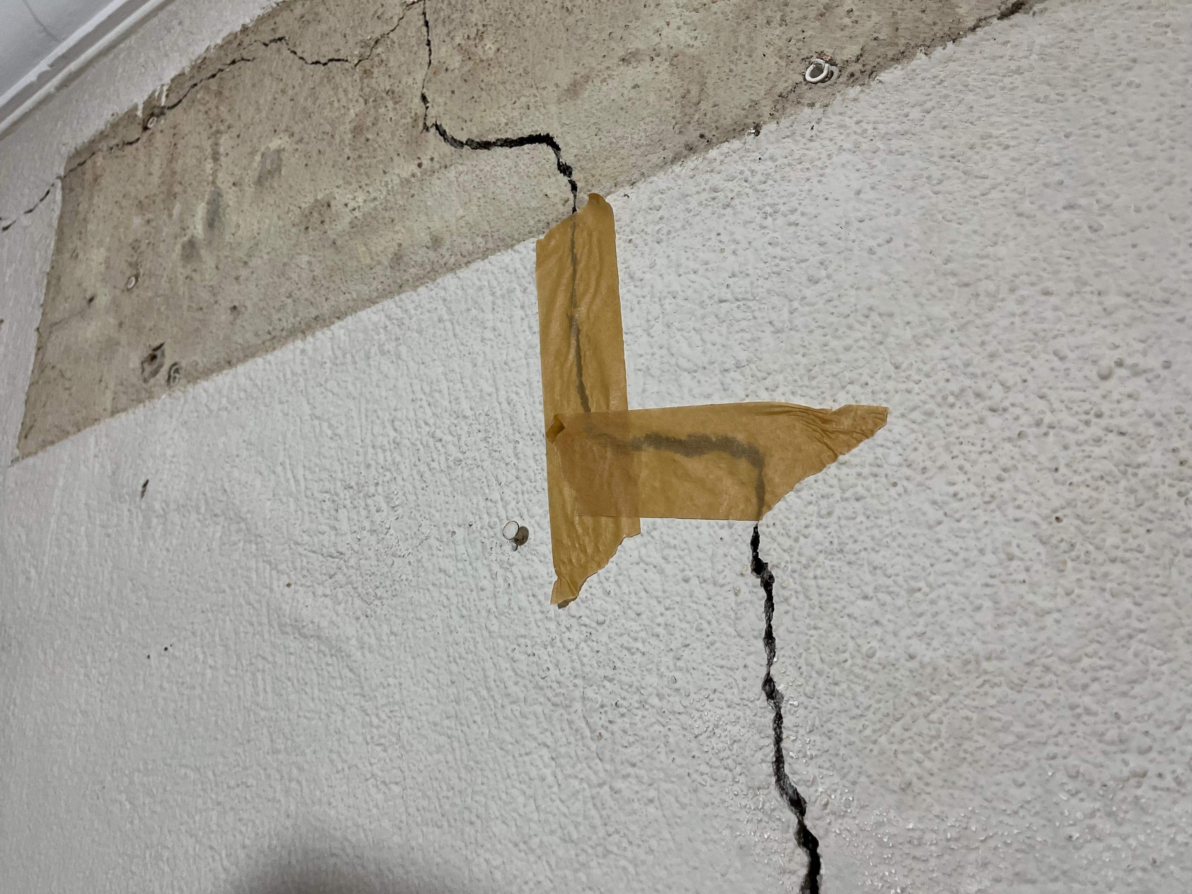 Bir Mahalle Diken Üstünde, Evleri Başına Yıkılacak (4)