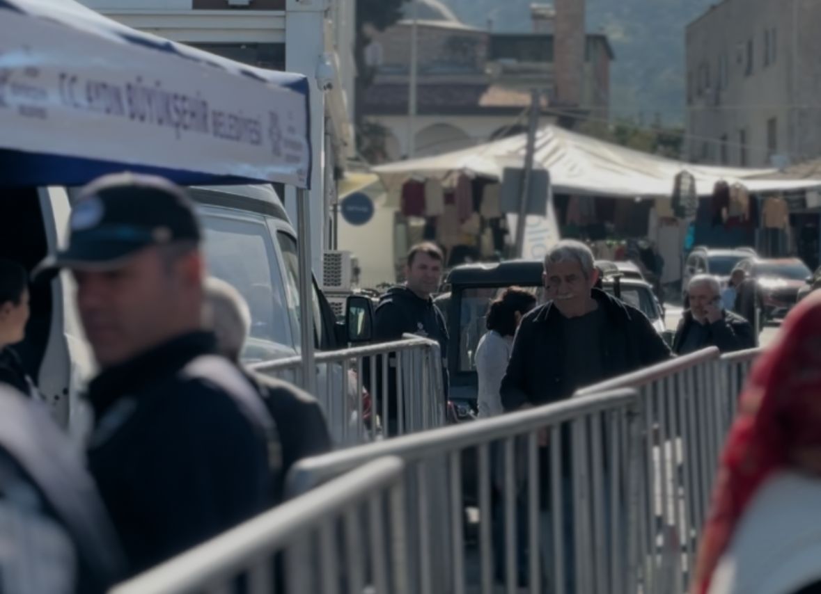 Büyükşehir Belediyesi Koçarlı’da Tohuma Kaçtı
