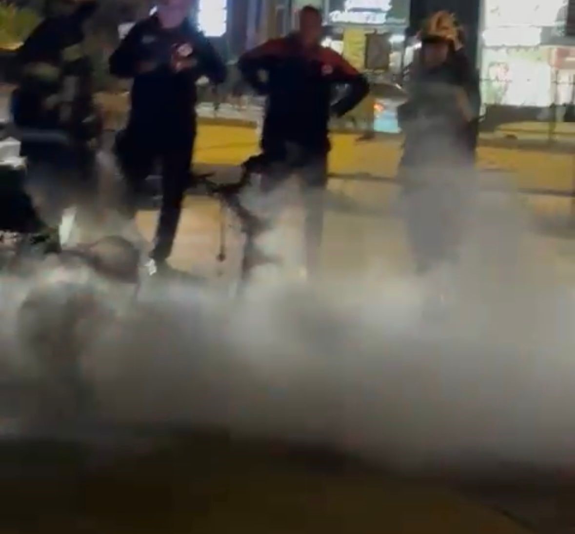 Çalışmayan Motorunu Yakıp Karşısına Geçip Izledi (6)