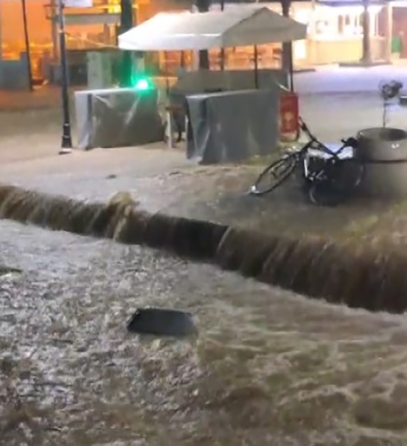 Denizle Kara Birleşti (2)