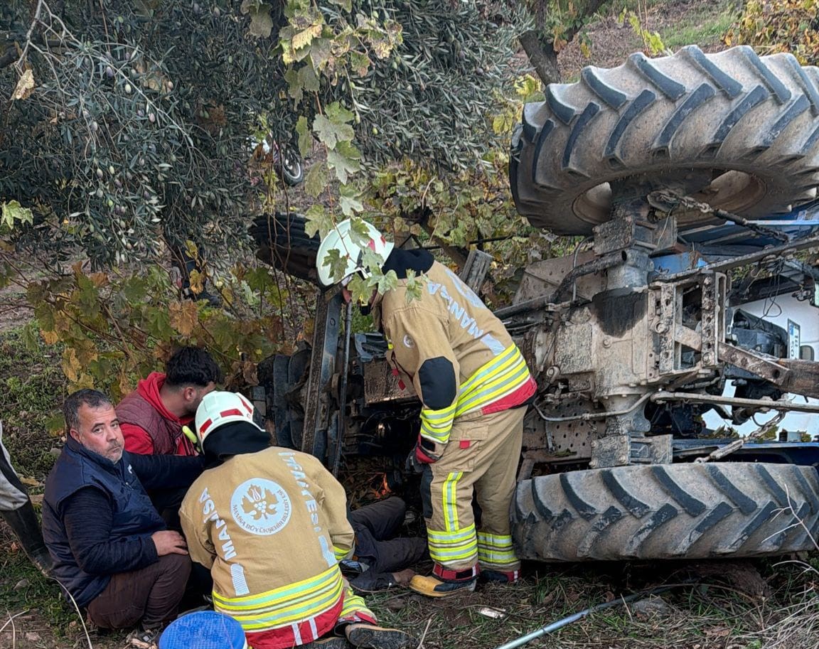 Devrilen Traktörün Altında Kalan Çiftçi Hayatını Kaybetti (2)