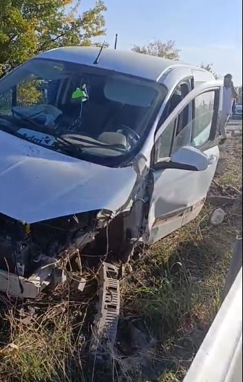 Feci Kazada Traktör Ikiye Bölündü (3)