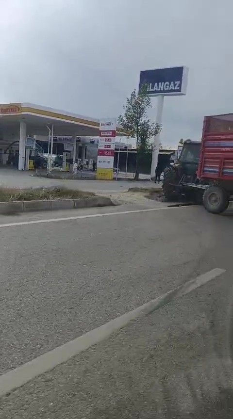 Feci Traktör Kazası (2)