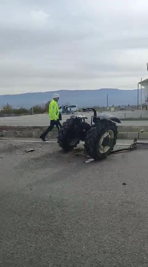 Feci Traktör Kazası (4)