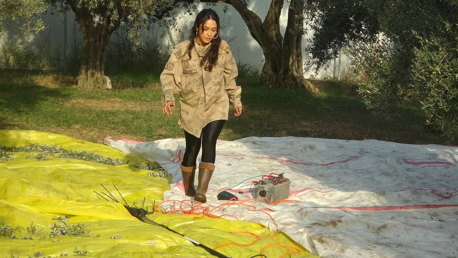 Genç Kadın Çiftçi Huzuru Toprakta Buldu (3)