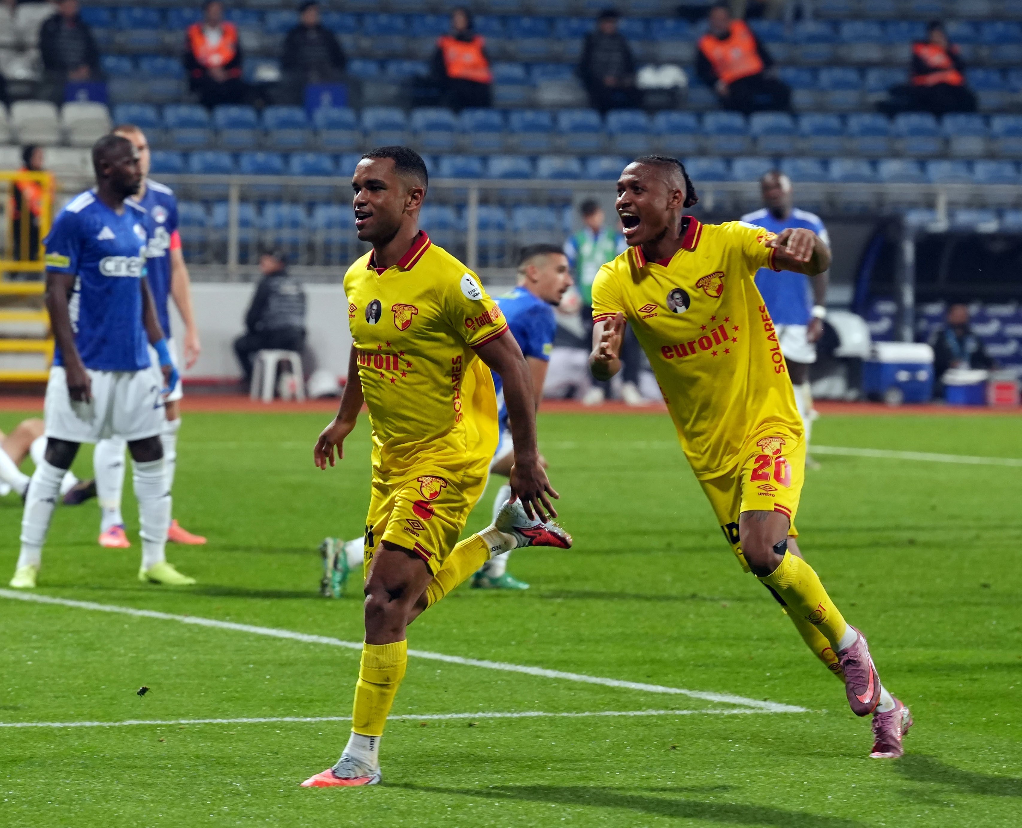 Göztepe 4 Maç Sonra Deplasmanda Galip (4)