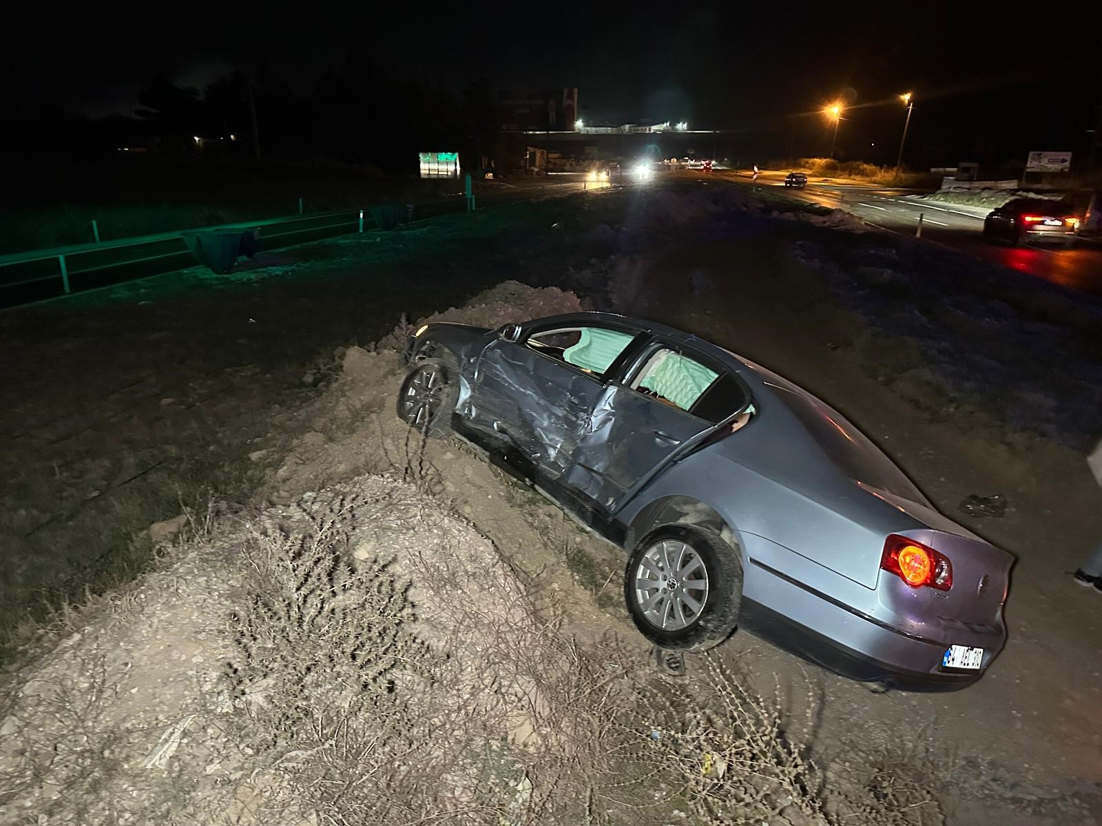 İki Araç Çarpıştı.. 1'I Bebek 10 Yaralı (7)