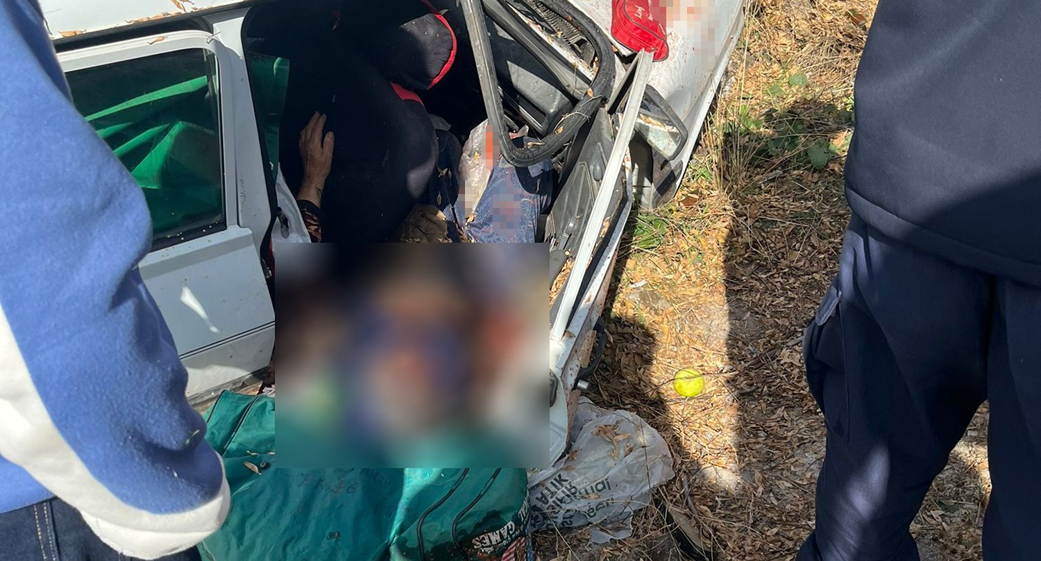 Kazada Ağır Yaralanan Kadın Hayata Tutunamadı (2)