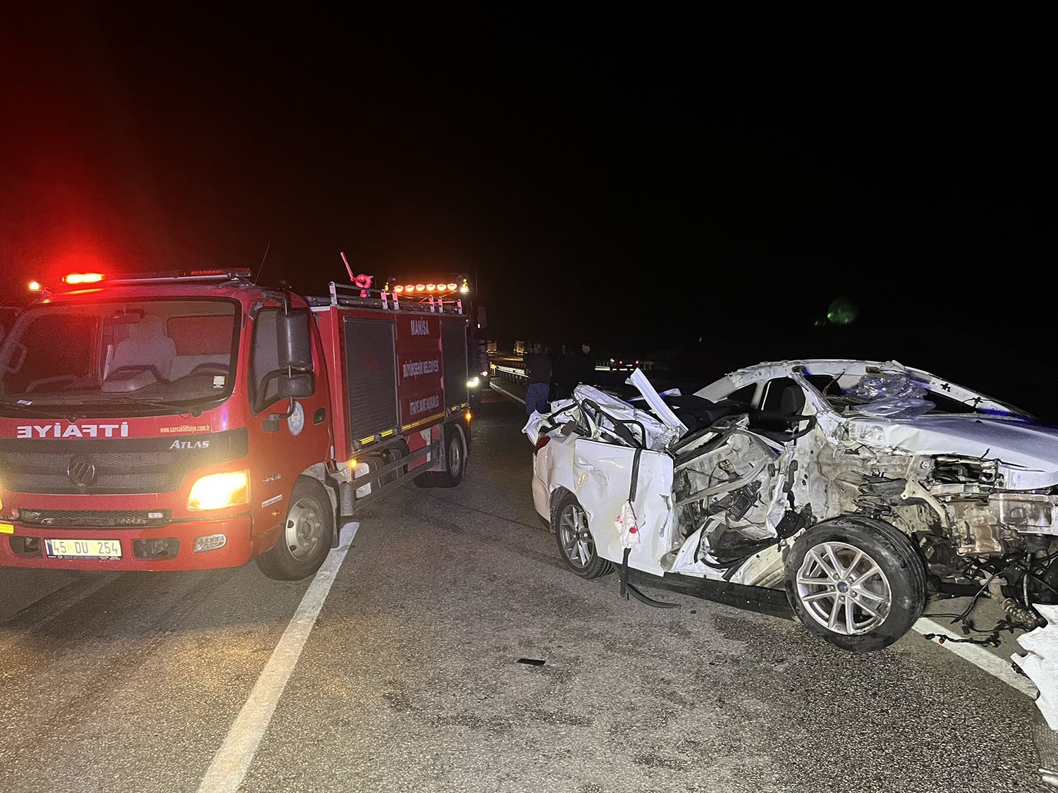 Korkunç Kazada 1 Ölü, 2 Yaralı (5)