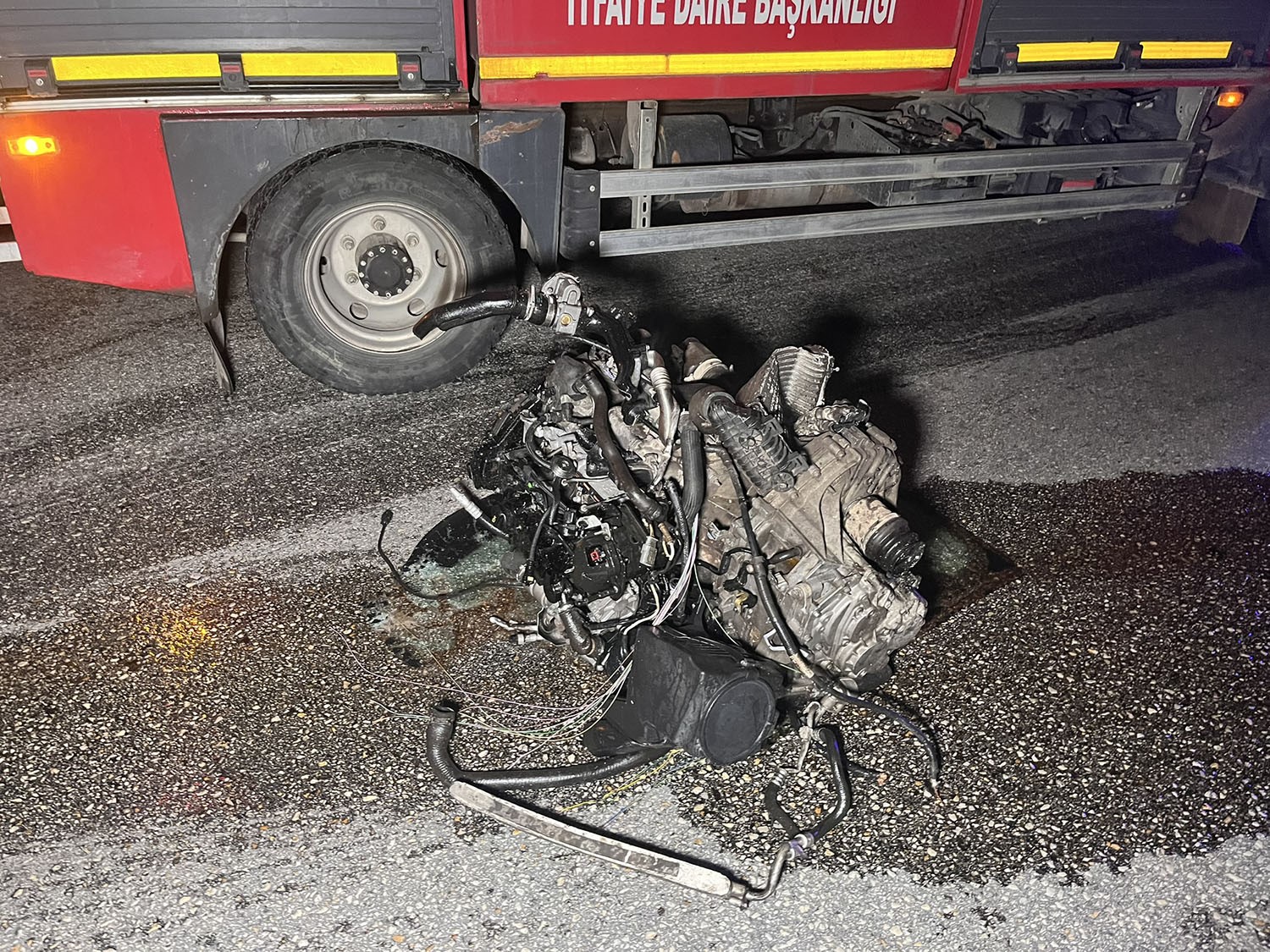 Korkunç Kazada 1 Ölü, 2 Yaralı (6)