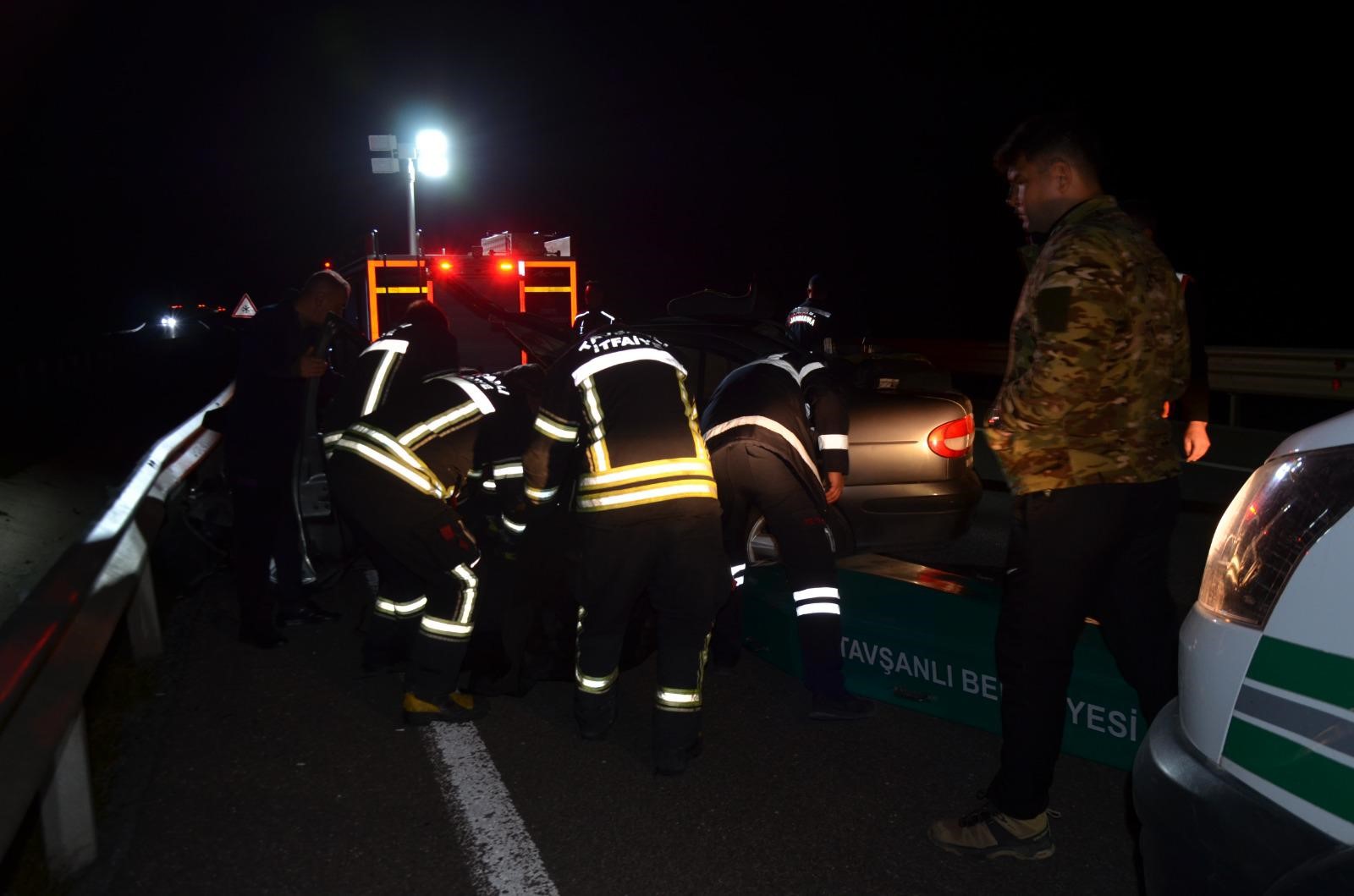 Otomobil Hurda Yığınına Döndü.. 1 Ölü (3)