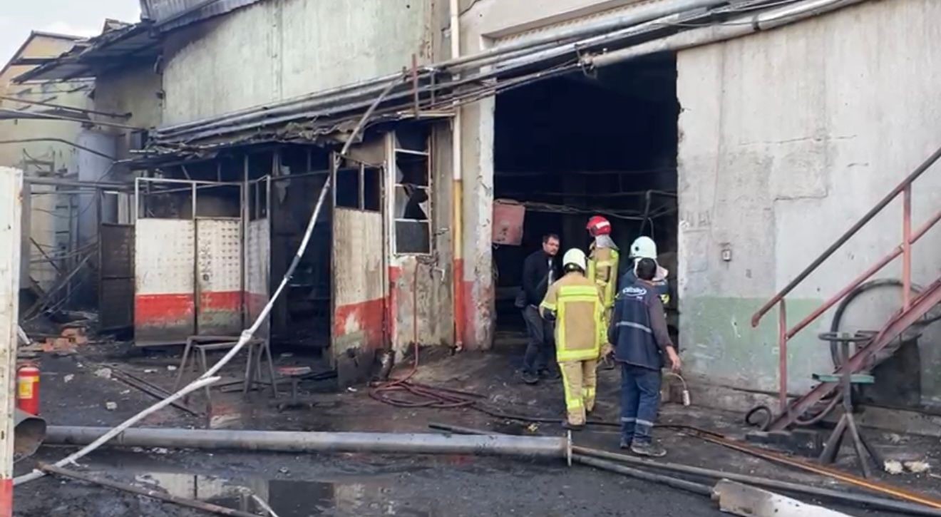 Yağ Fabrikasında Patlamada.. Çok Sayıda Yaralı Var (3)