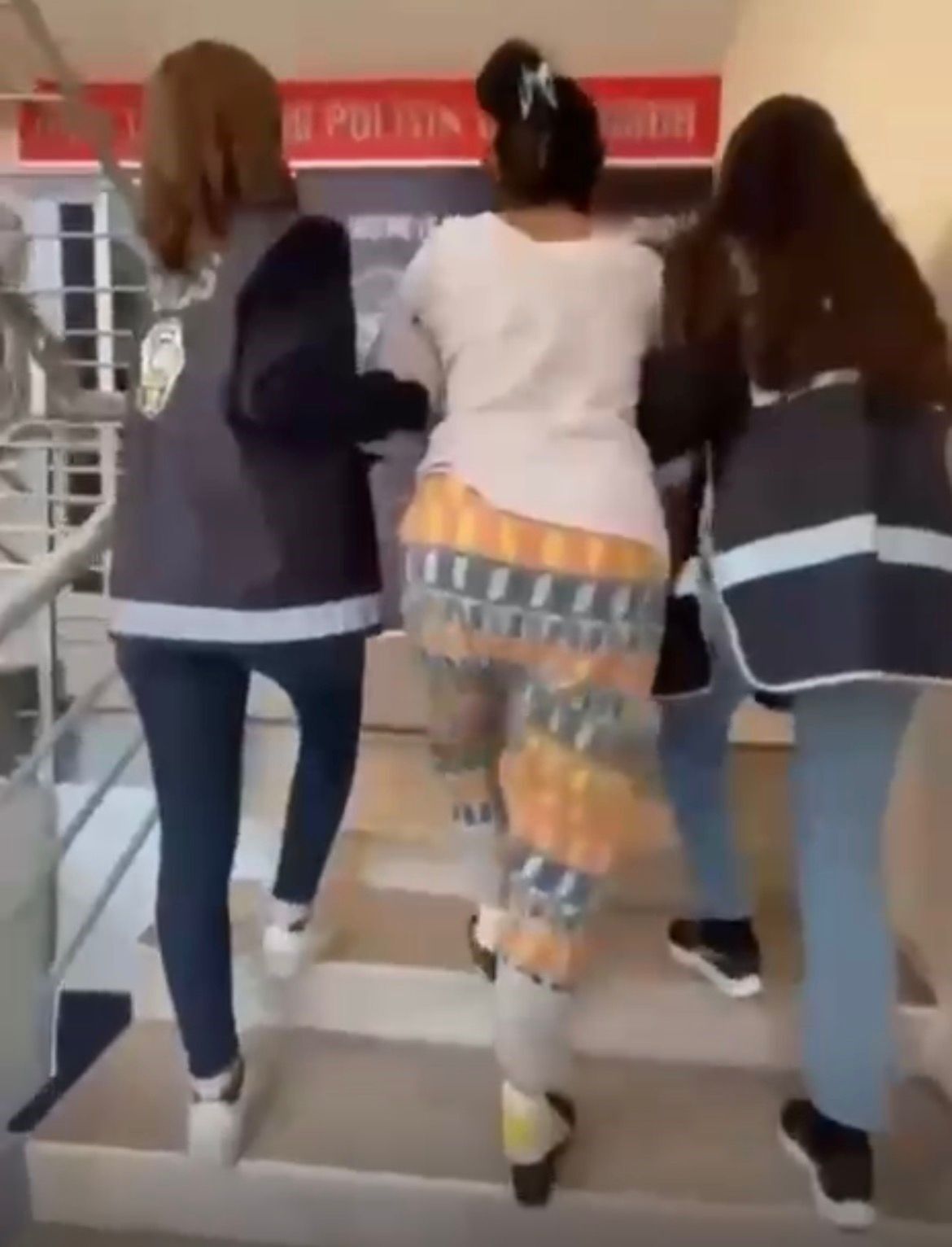 37 Yaşındaki Kadın Enselendi (2)