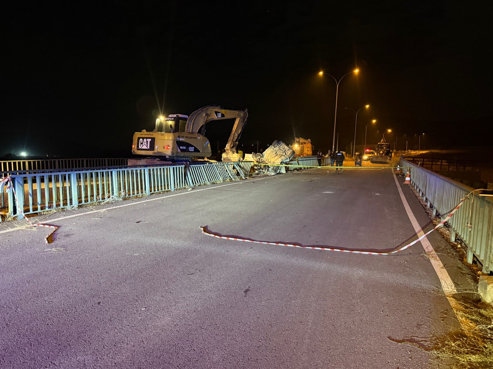 Araç Hurdaya Döndü, Ölü Ve Yaralılar Var (4)