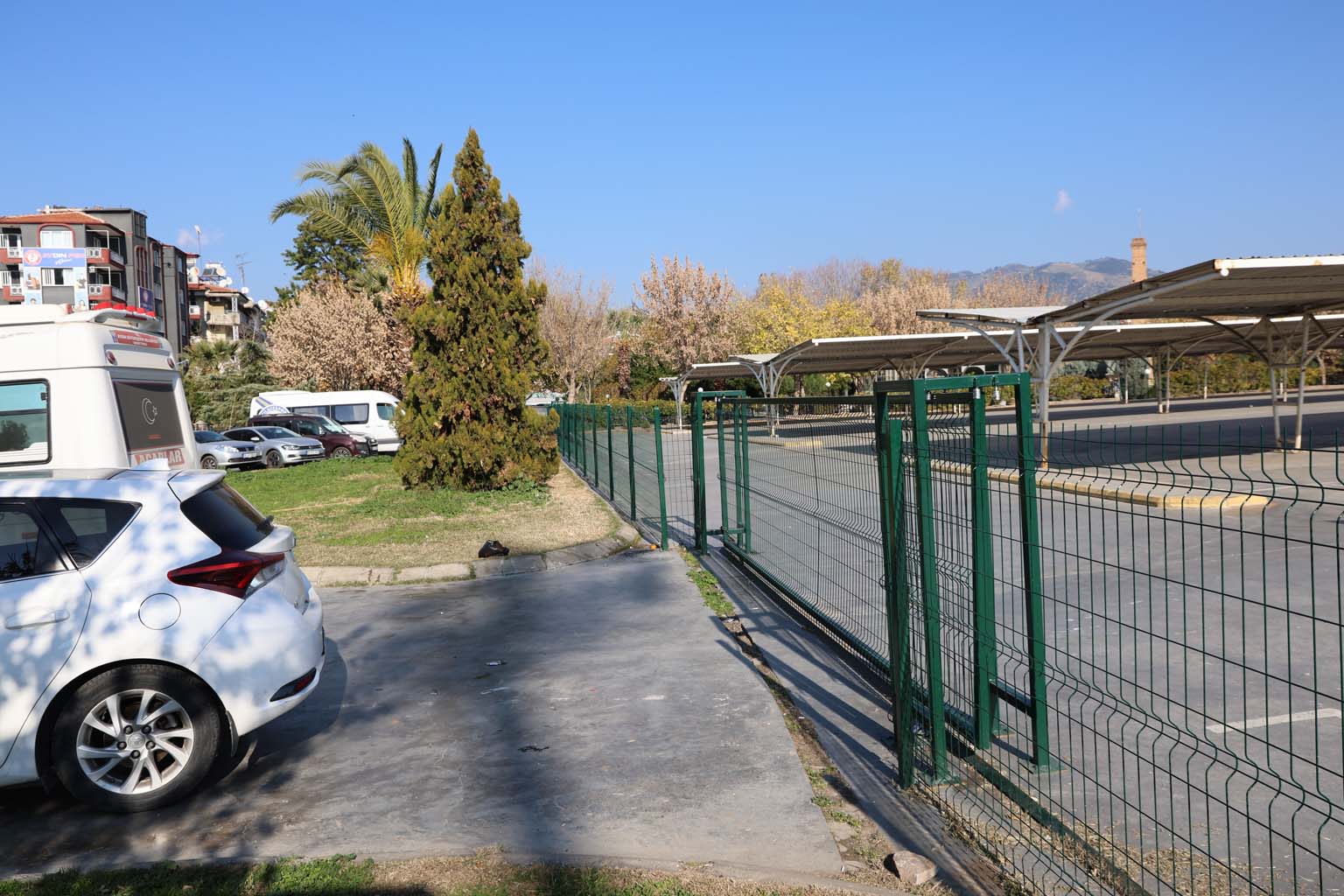 Aydın Efeler’de Ki̇pa Otoparkı Kapatıldı (3)