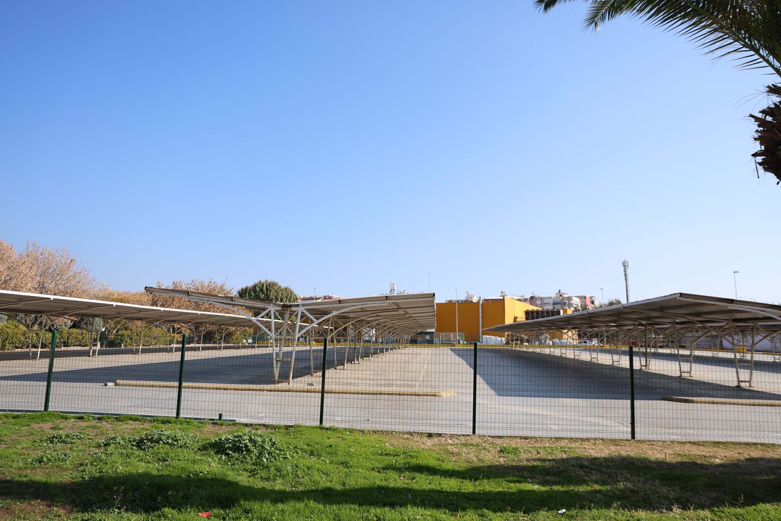 Aydın Efeler’de Ki̇pa Otoparkı Kapatıldı (5)