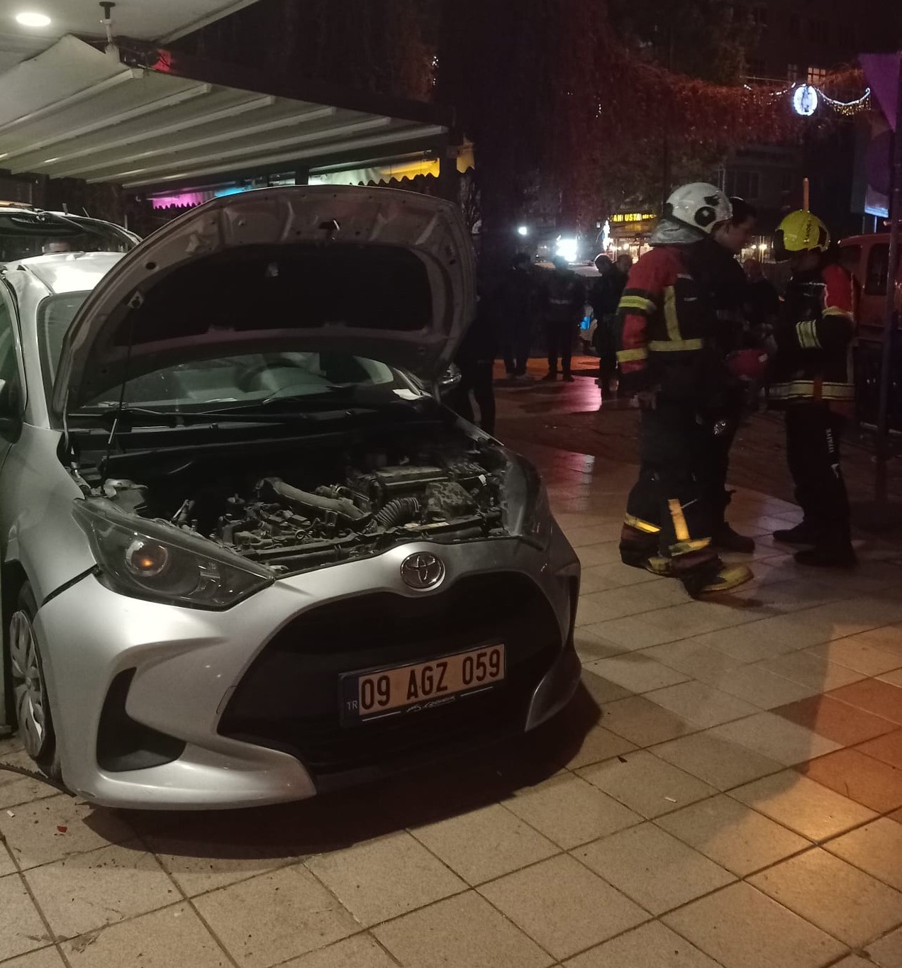 Aydın’da Takla Atan Araç Bankaya Girdi (4)