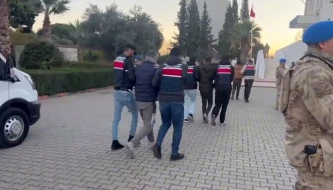 Aydın’da Terör Operasyonunda 7 Kişi Yakalandı (1)