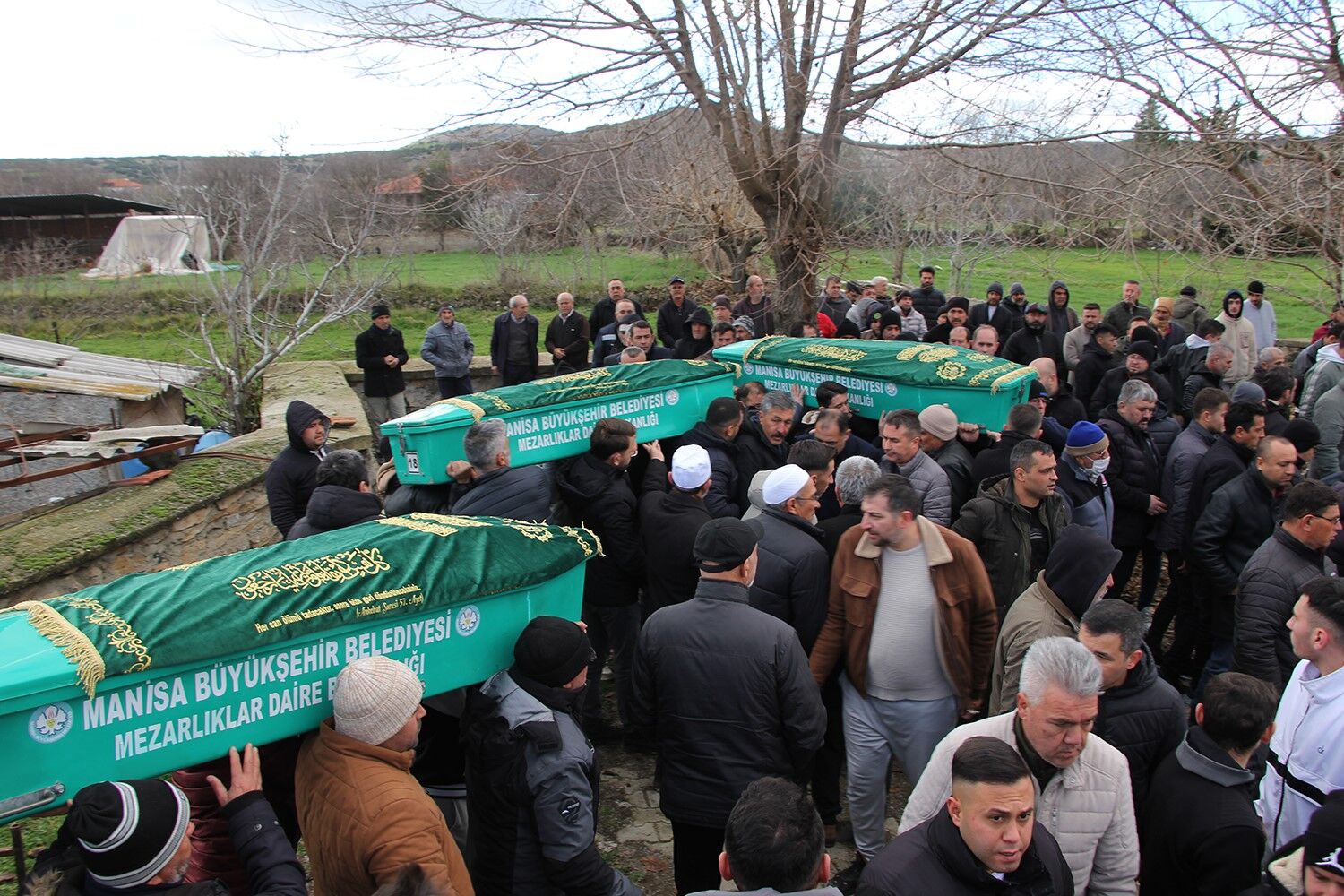 Baba, Oğul Ve Torun Yan Yana Son Yolculuklarına Uğurlandı (5)