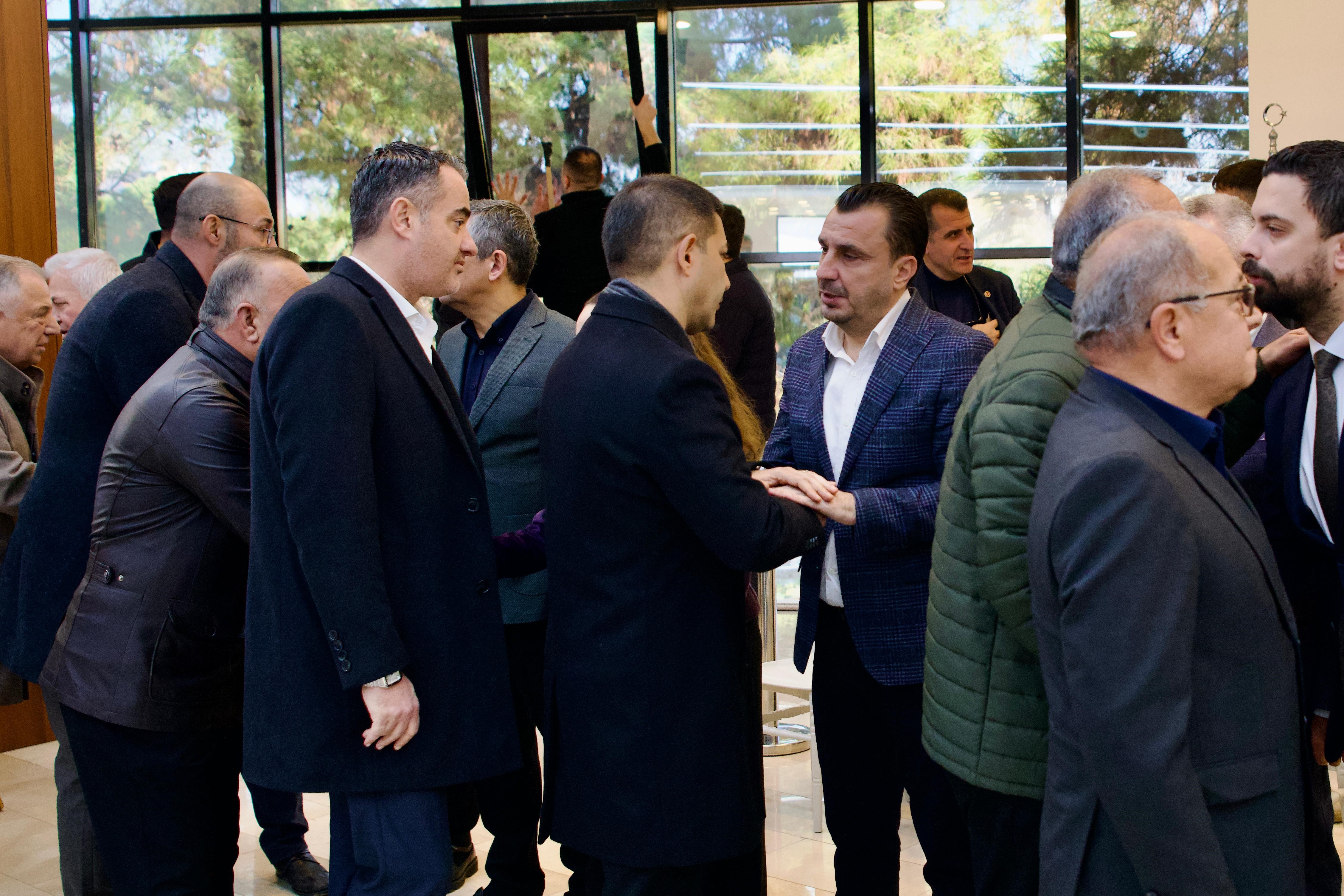 Başkan Günel'den Durbay'ın Ailesine Taziye Ziyareti (3)