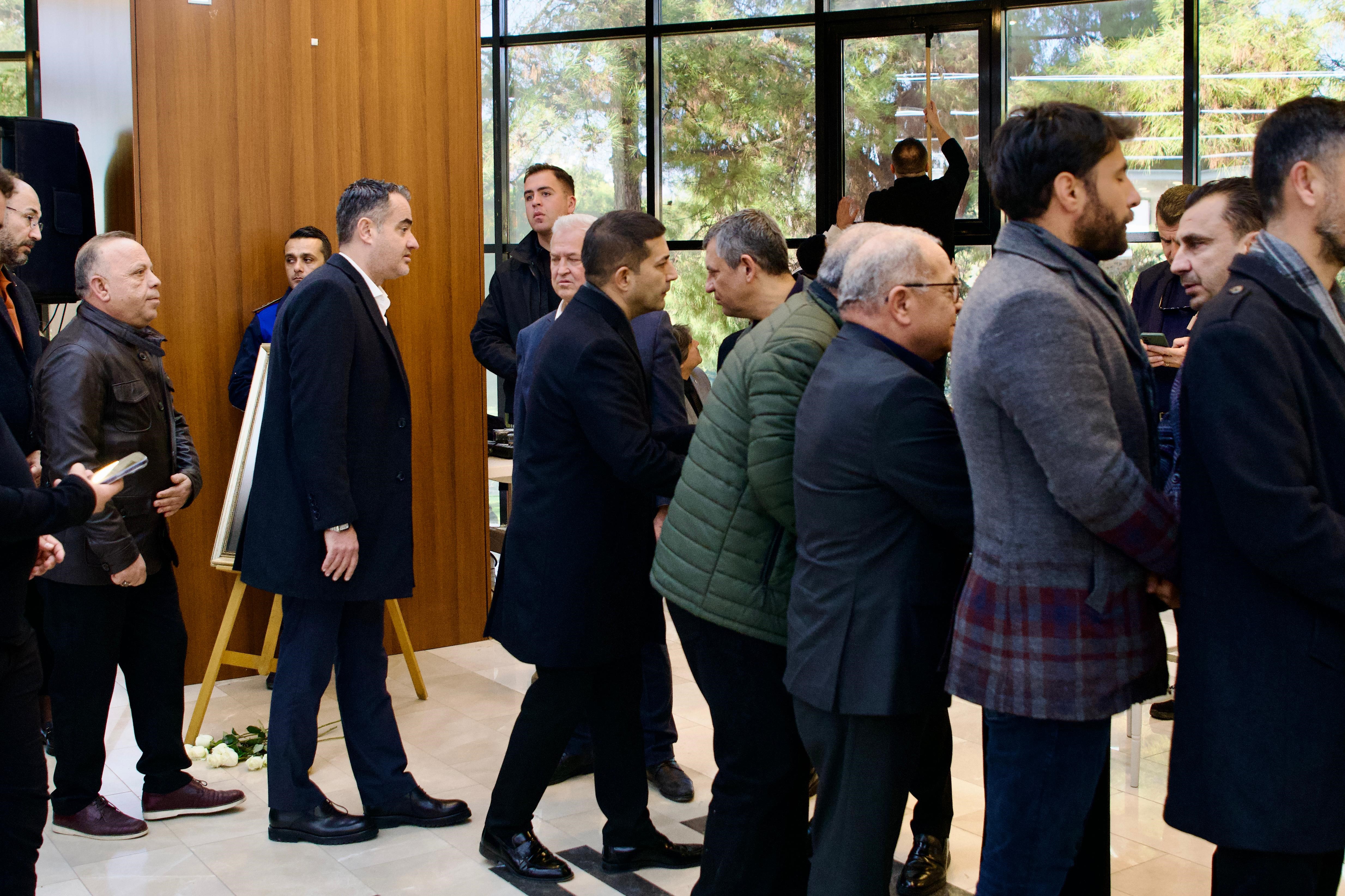 Başkan Günel'den Durbay'ın Ailesine Taziye Ziyareti (4)