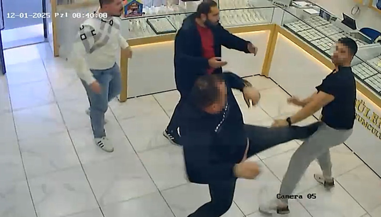 Bu Kez De Kuyumcular Birbirine Girdi (2)