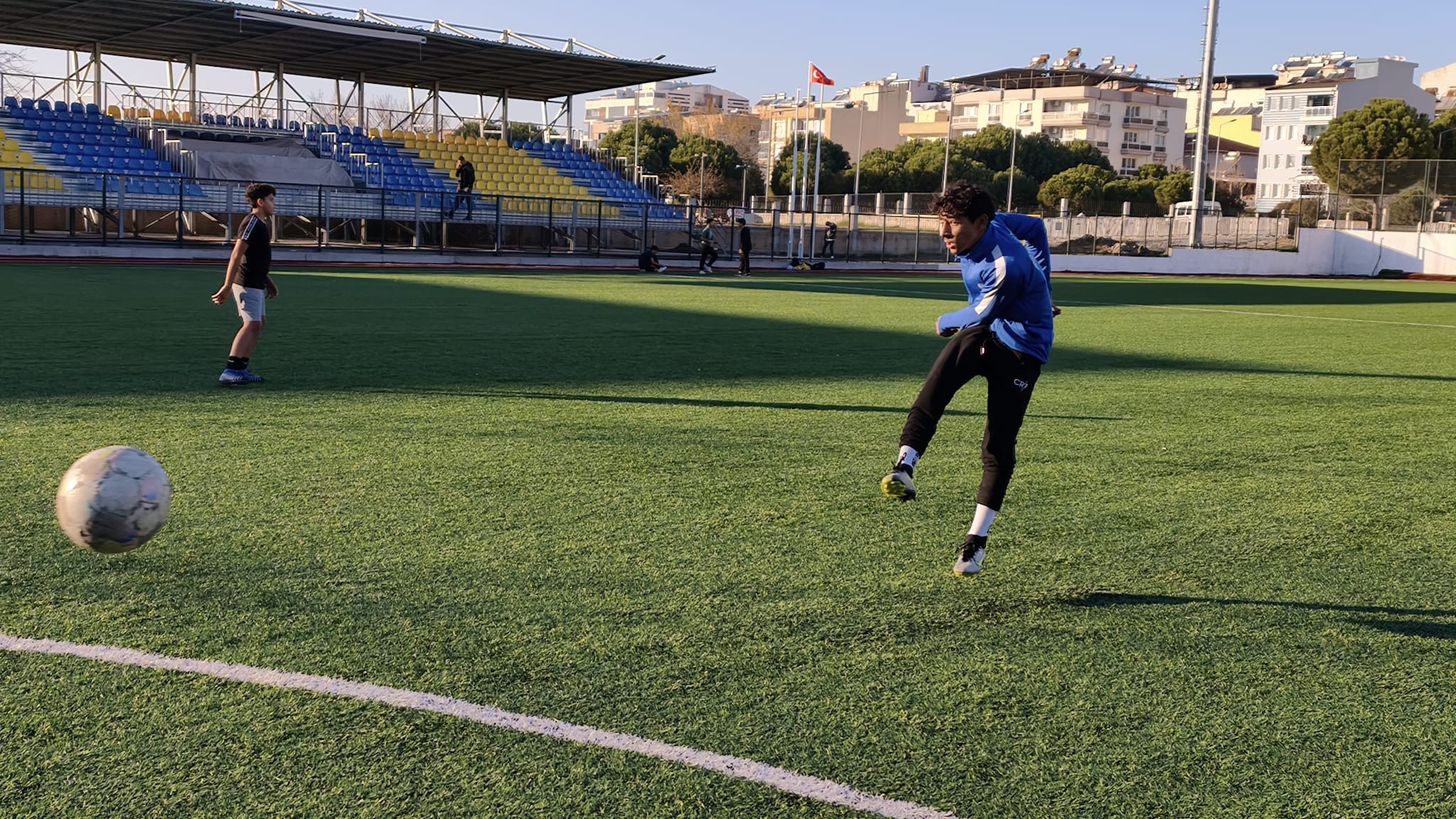 Germencik Belediyesi Futbol Kursları Yoğun Ilgiyle Devam Ediyor (7)