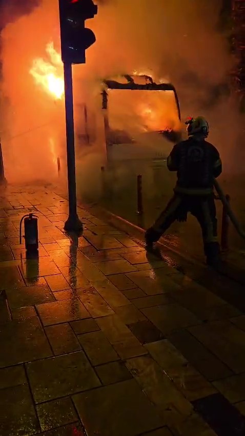 İşçiler Saniyelerle Yanmaktan Kurtuldu (5)