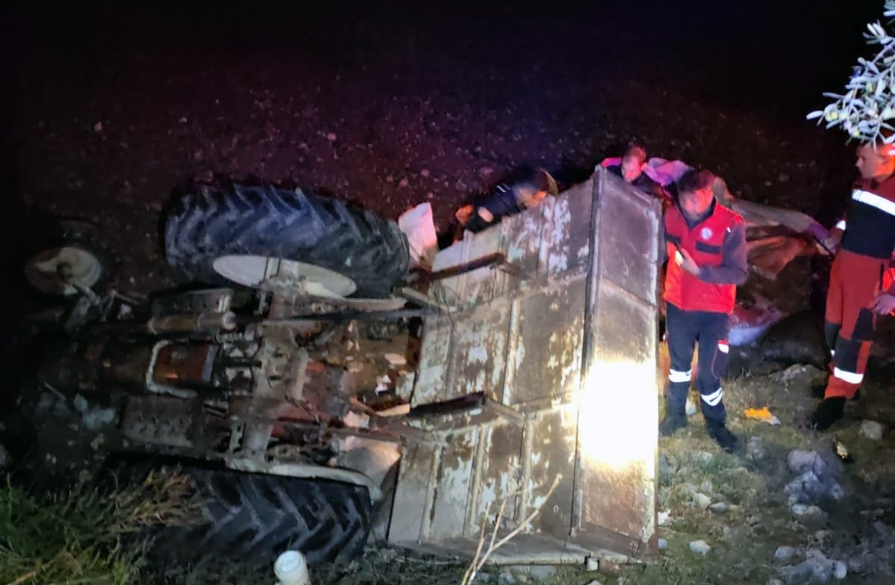 Kadın Çiftçi Traktörün Altında Kaldı (4)