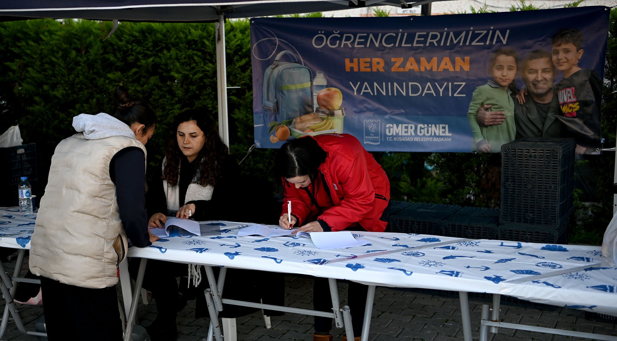 Kuşadası Belediyesi’nin Beslenme Çantası Desteğine Tam Not (1)