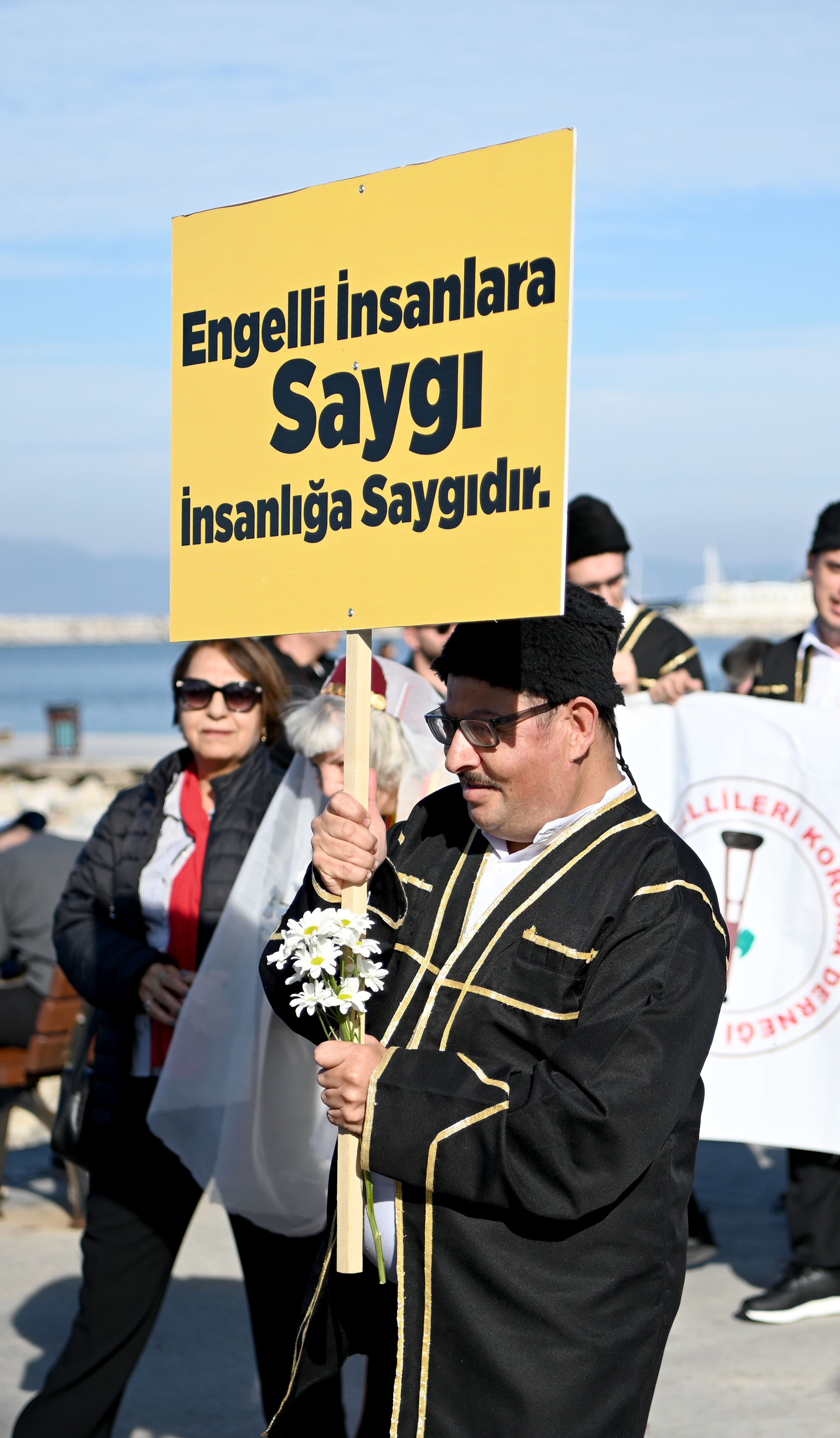 Kuşadası'nda '3 Aralık Dünya Engelliler Günü' Kutlandı (3)