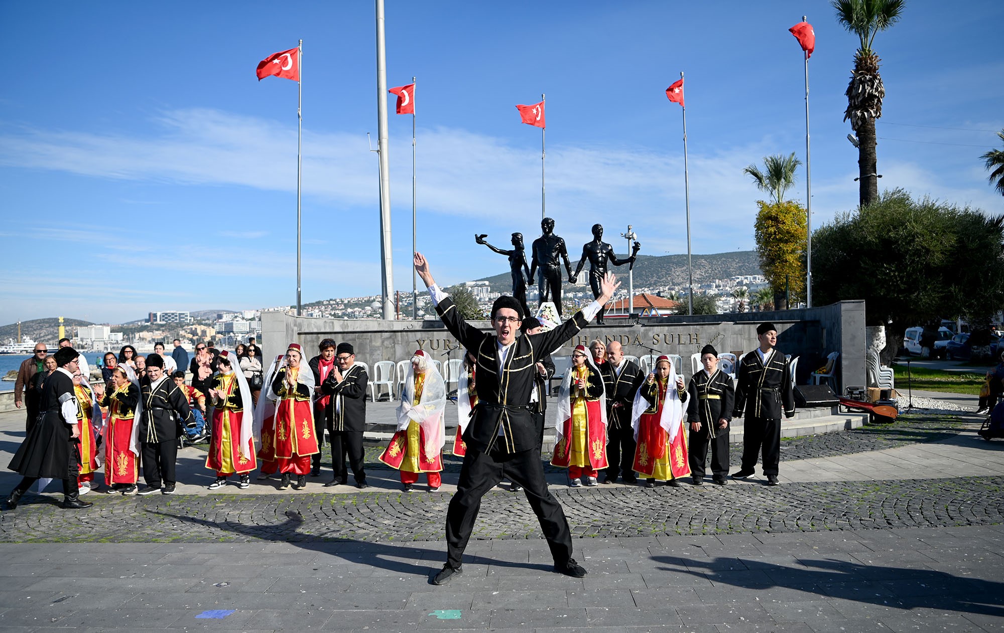 Kuşadası'nda '3 Aralık Dünya Engelliler Günü' Kutlandı (6)