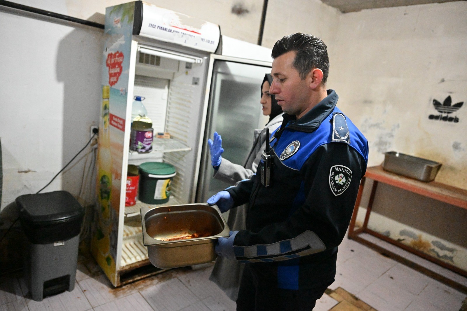 Millete Bunları Satıyorlardı! Mide Bulandıran Görüntüler (3)