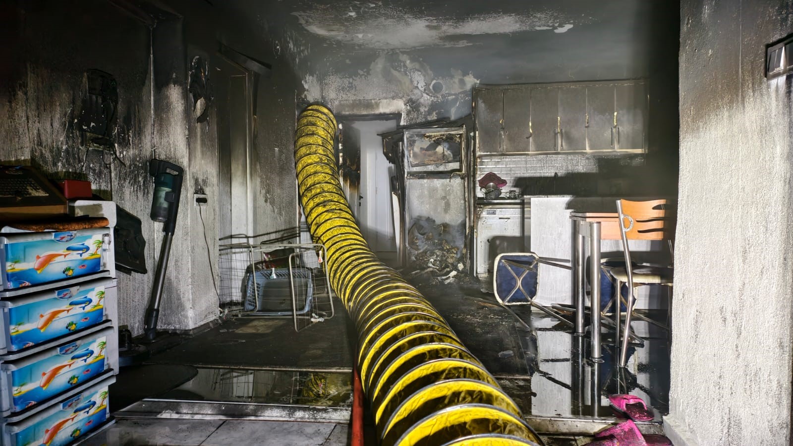 Nazilli’de Yanan Ev Kullanılamaz Hale Geldi (3)