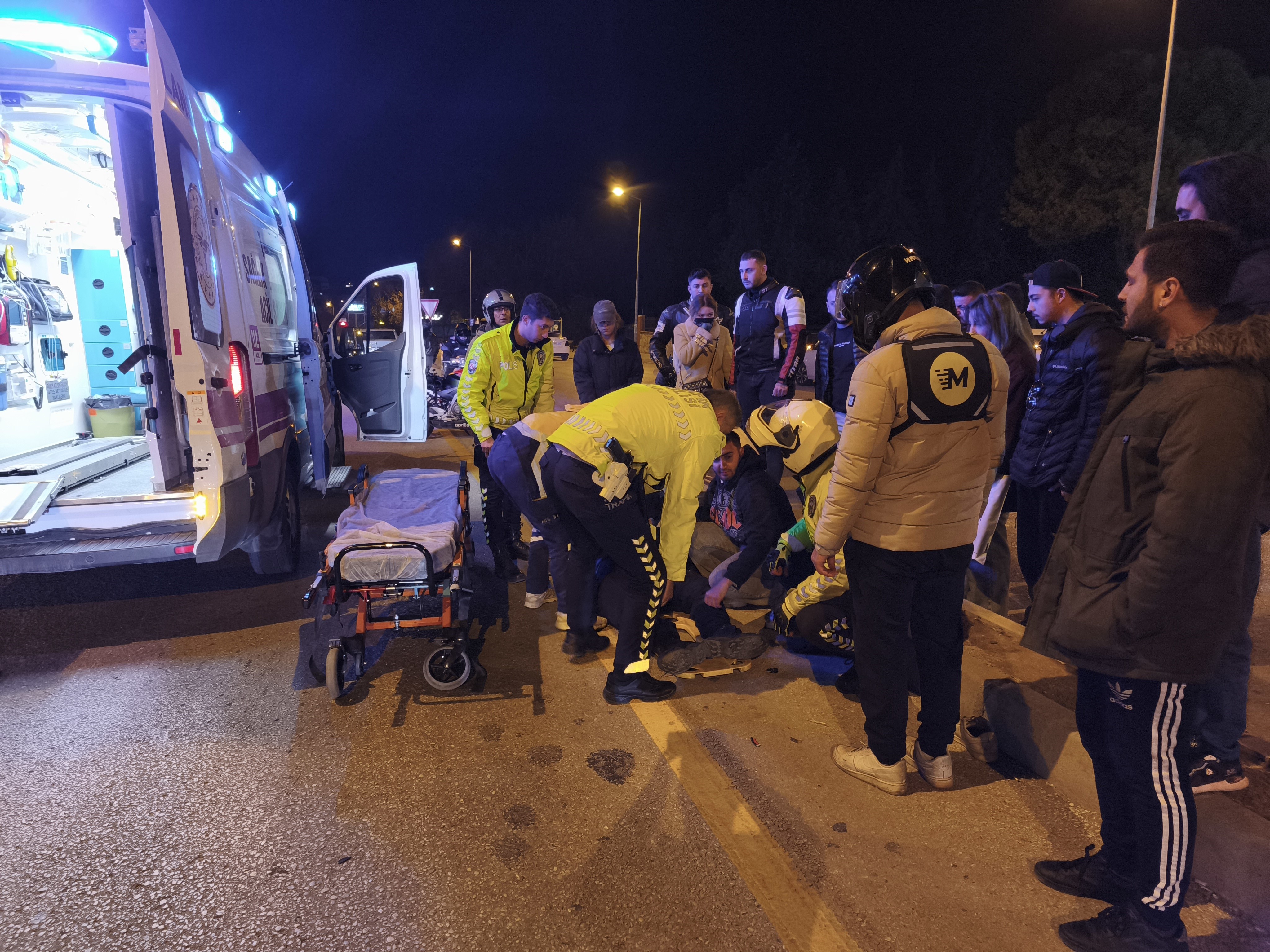 Ortalık Fena Karıştı, Ekipler Bölgede (3)