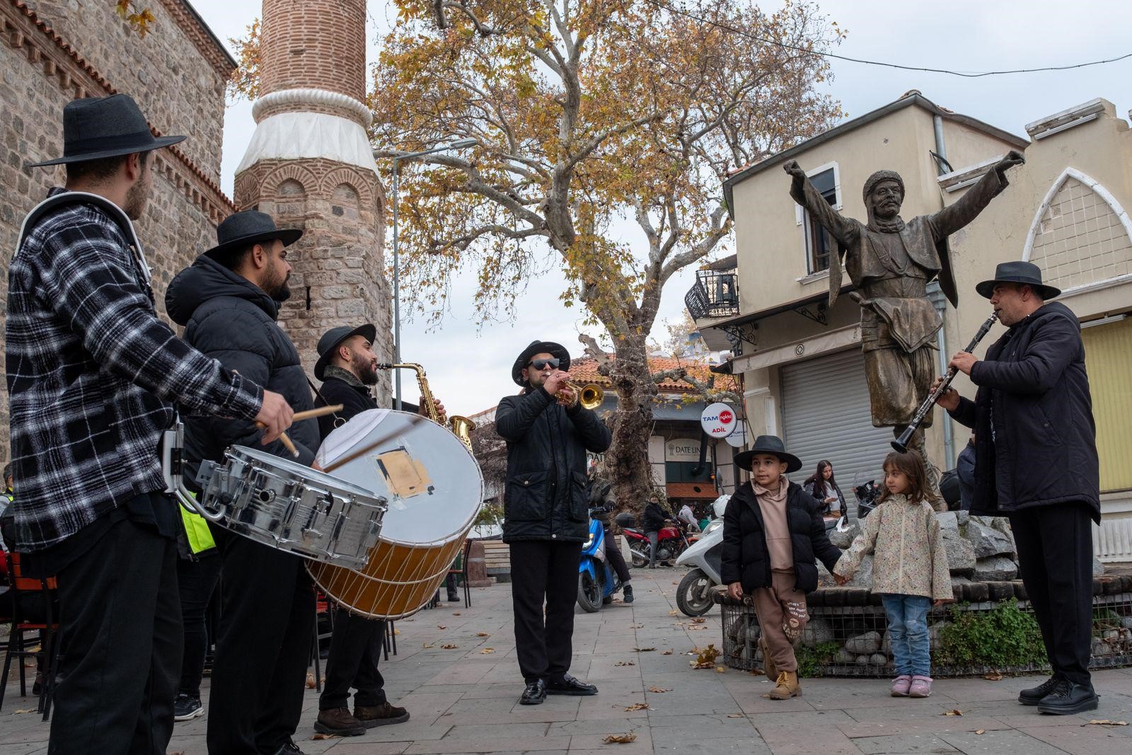 Panayır Başladı (2)