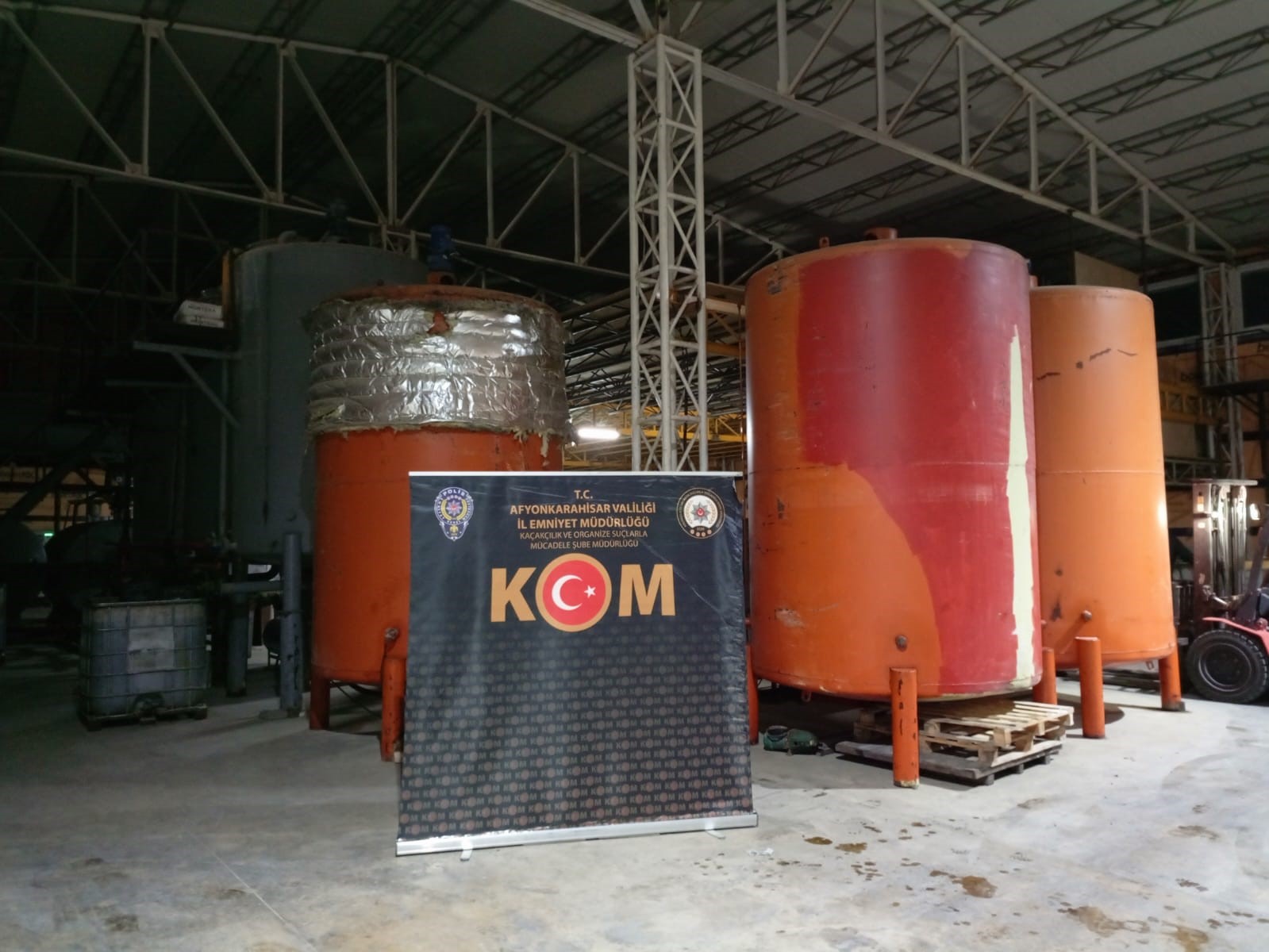 Tam 20 Ton Kaçak Akaryakıt Ele Geçirdi (3)