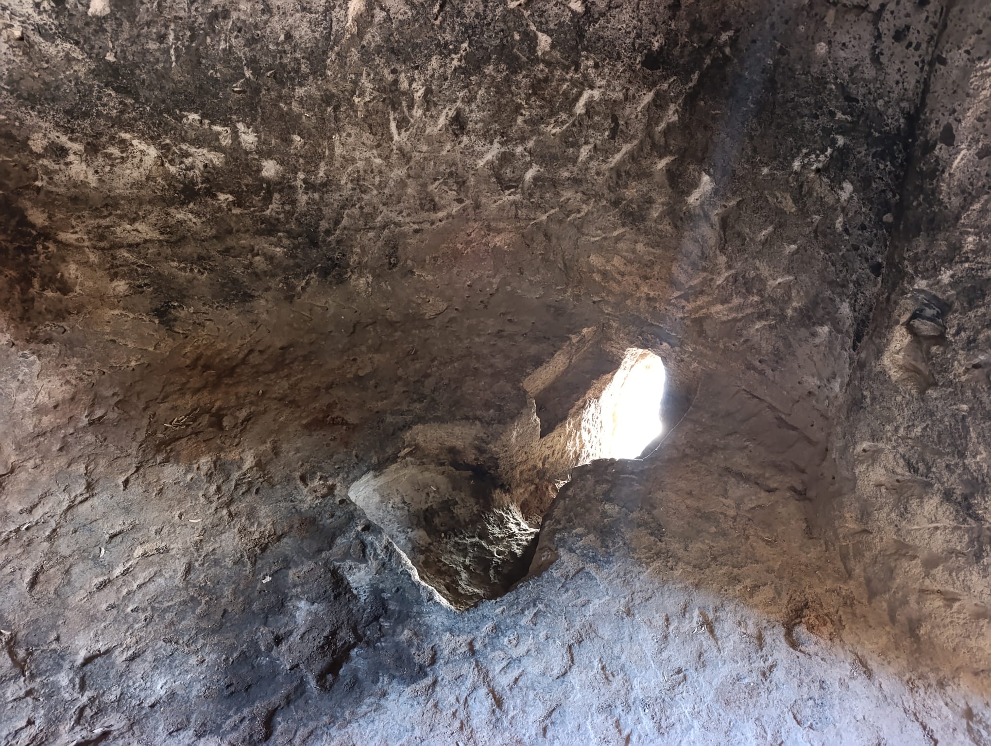 Tarihin Ilk Tuvaleti Ege’de Bulundu.. Tam 3 Bin Yıllık (2)